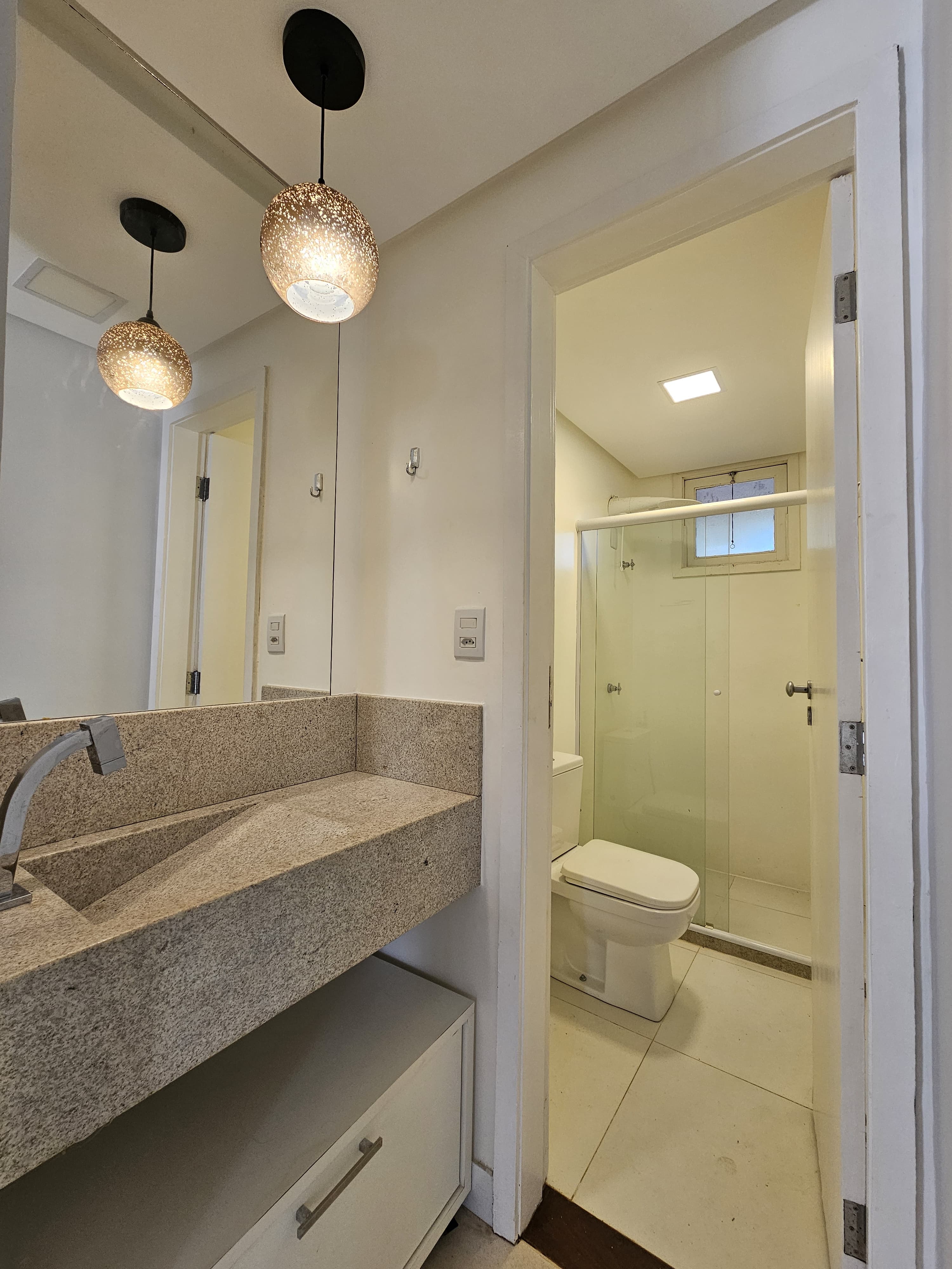 Imagem Apartamento com 2 Quartos à Venda, 123 m²em Portão - Lauro de Freitas Imagem Apartamento com 2 Quartos à Venda, 123 m²em Portão - Lauro de Freitas