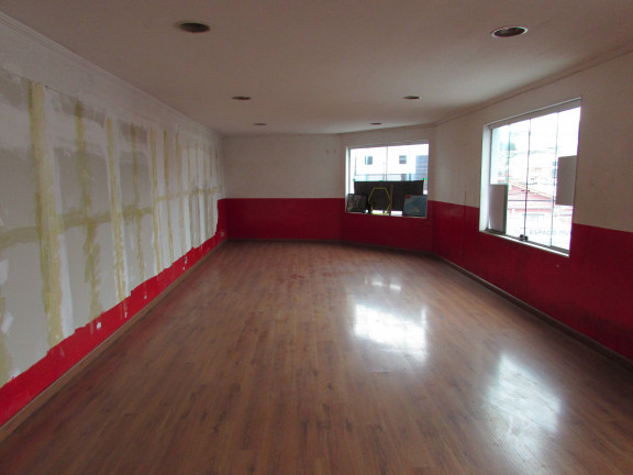 Imóvel Comercial à Venda, 434 m² em Vila Linda - Santo André