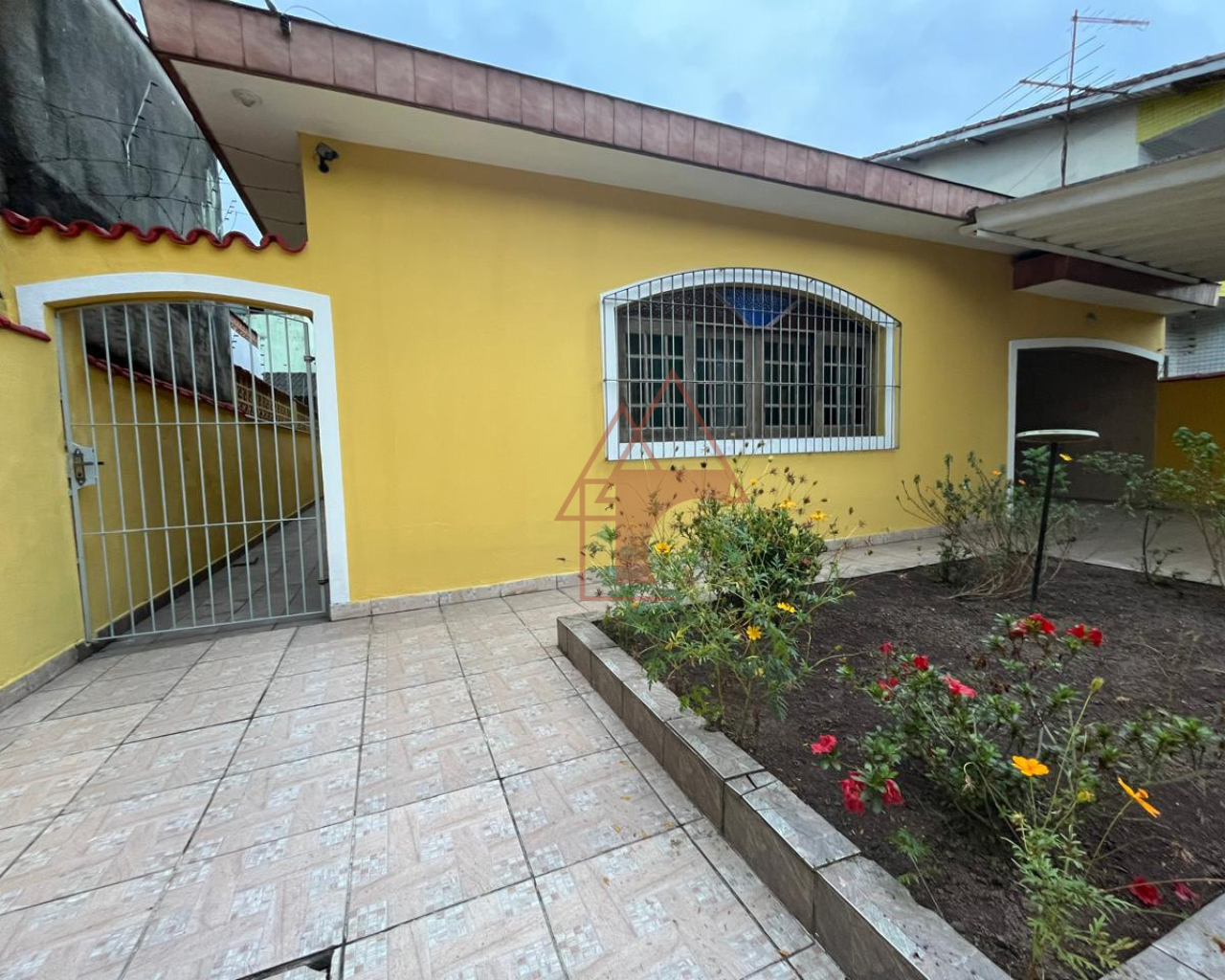 Imagem Casa com 3 Quartos à Venda, 136 m² em Jardim Casqueiro - Cubatão Imagem Casa com 3 Quartos à Venda, 136 m² em Jardim Casqueiro - Cubatão