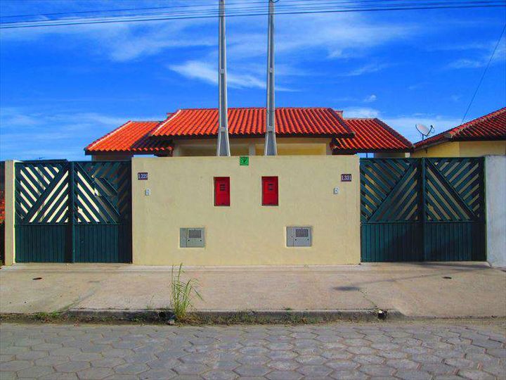 Casa com 2 Quartos à Venda, 70 m² em Itanhaém