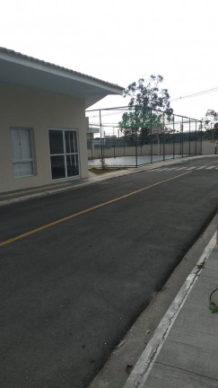 Imagem Casa de Condomínio com 2 Quartos para Alugar, 56 m² em Jardim Layr - Mogi das Cruzes