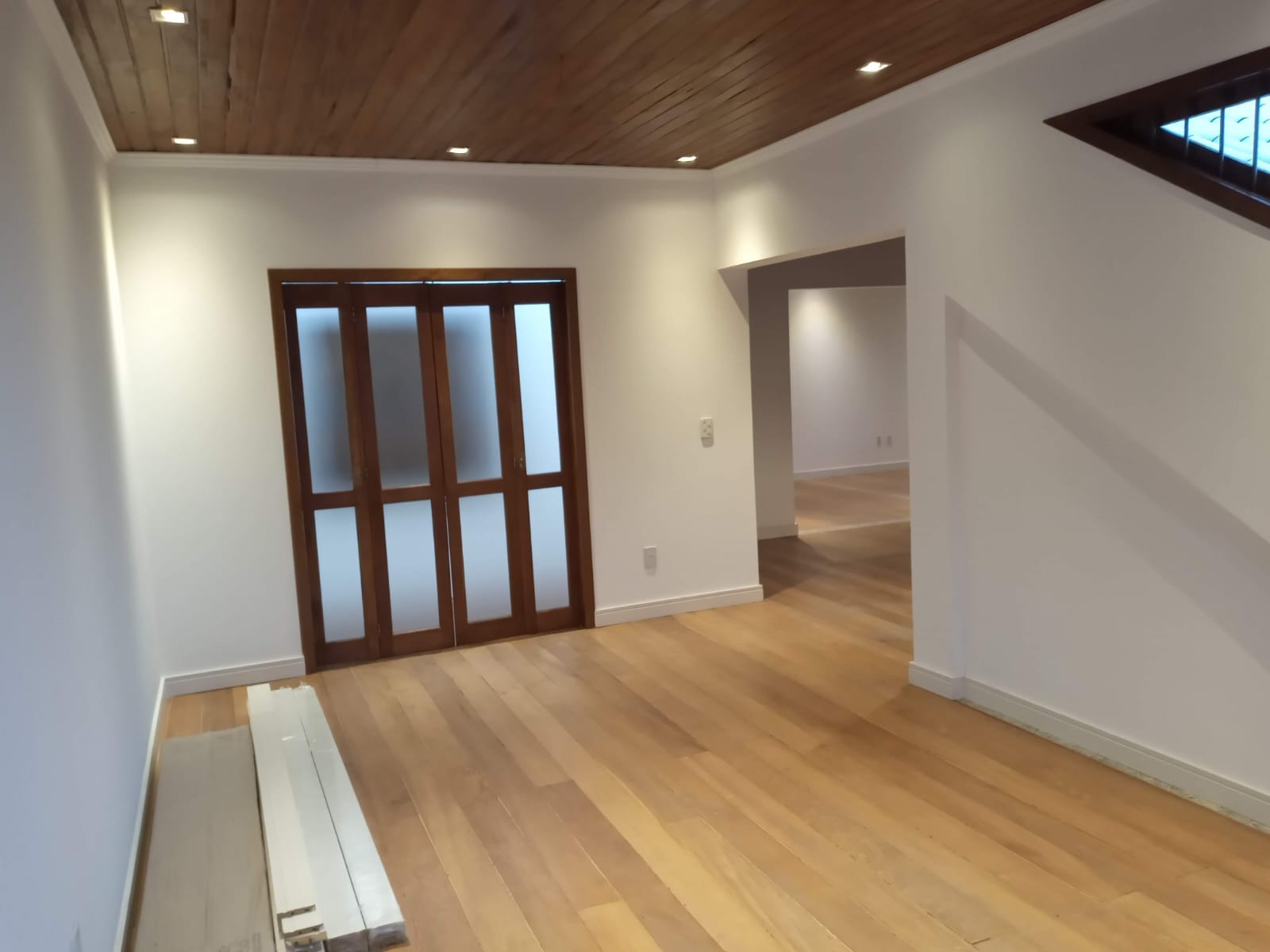 Imagem Sobrado com 3 Quartos à Venda, 193 m²em Centro - Canoas