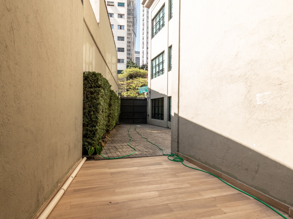 Imagem Galpão para Alugar, 600 m²em Pinheiros - São Paulo Imagem Galpão para Alugar, 600 m²em Pinheiros - São Paulo