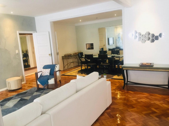 Imagem Apartamento com 4 Quartos à Venda, 245 m² em Copacabana - Rio de Janeiro Imagem Apartamento com 4 Quartos à Venda, 245 m² em Copacabana - Rio de Janeiro