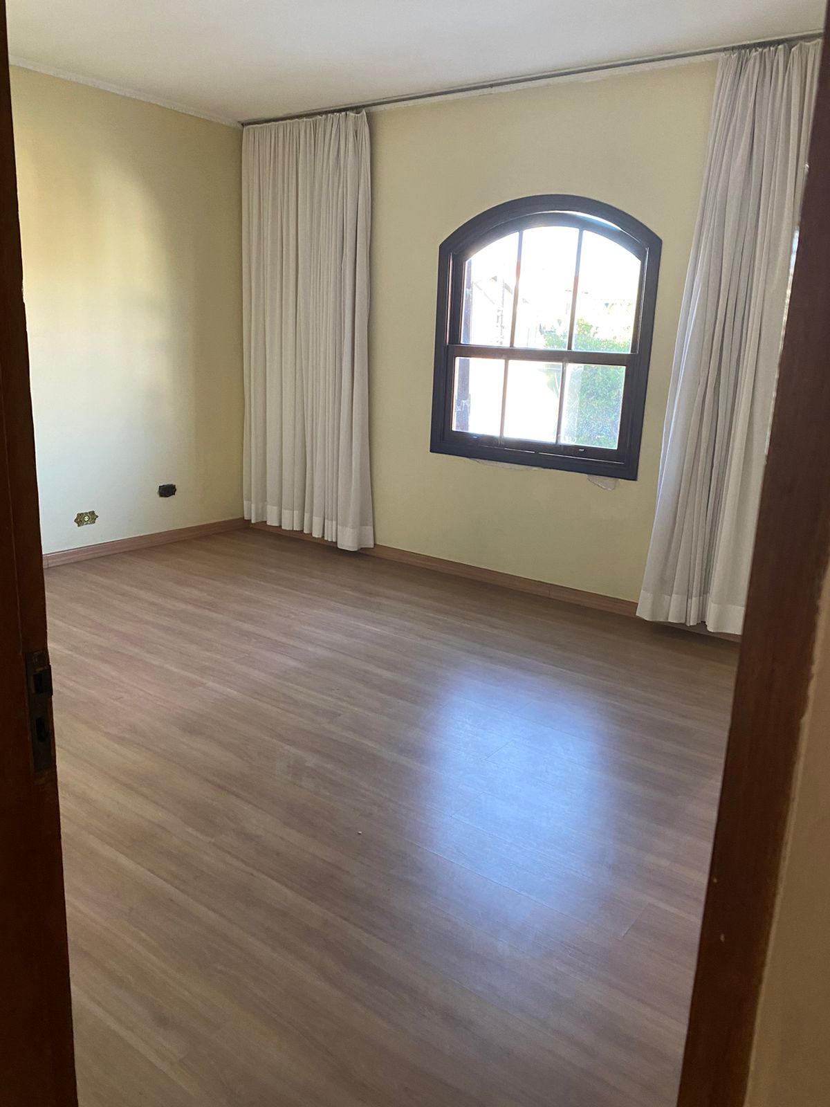 Imagem Sobrado com 6 Quartos à Venda, 300 m²em Independência - São Bernardo do Campo