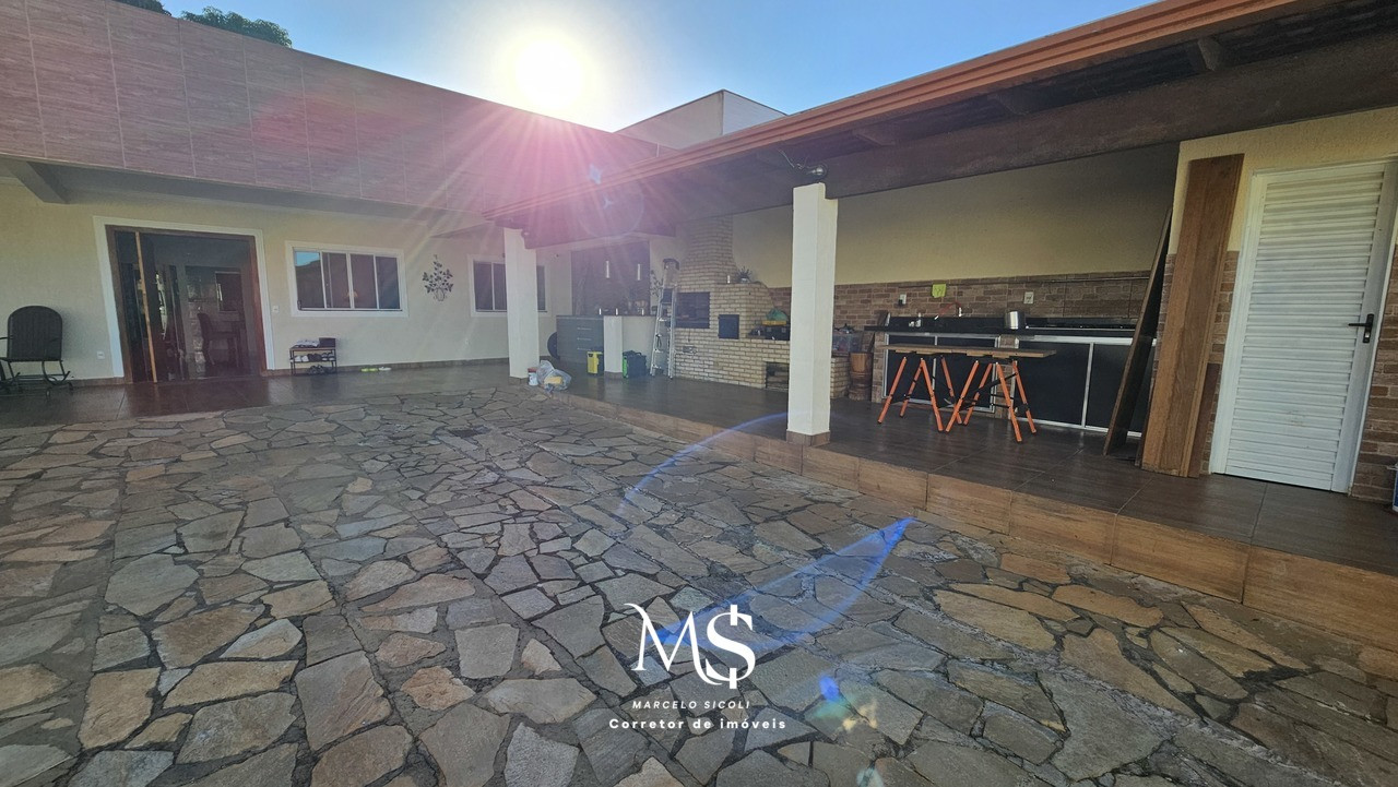 Imagem Casa de Condomínio com 3 Quartos à Venda, 400 m² em Setor Habitacional Vicente Pires - Trecho 3 - Brasília Imagem Casa de Condomínio com 3 Quartos à Venda, 400 m² em Setor Habitacional Vicente Pires - Trecho 3 - Brasília
