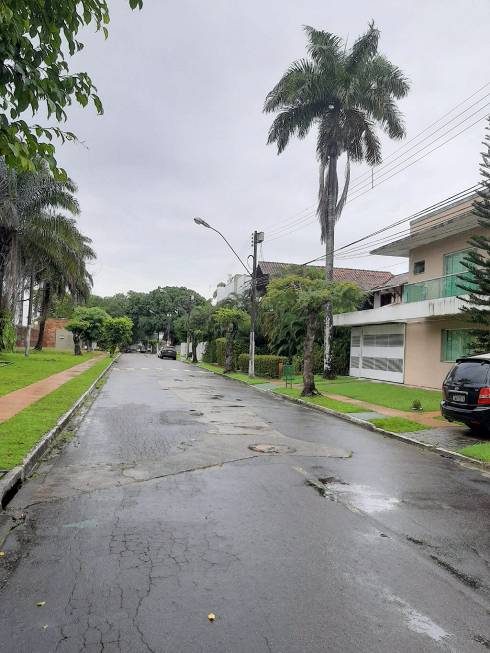 Imagem Casa com 4 Quartos para Alugar, 300 m²em Parque Verde - Belém