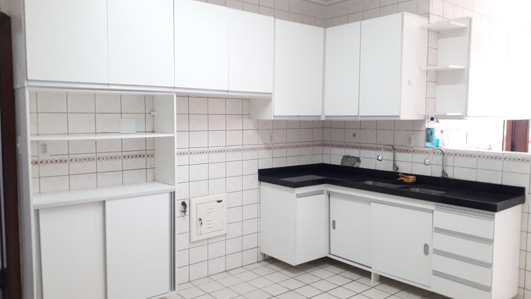 Imagem Apartamento com 4 Quartos para Alugar, 200 m² em Batista Campos - Belém
