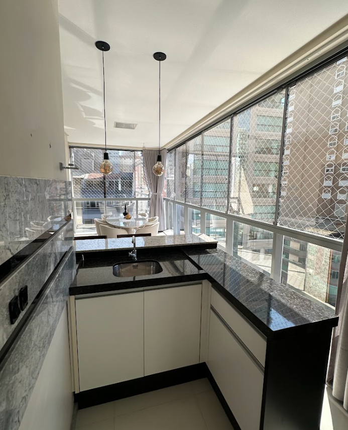 Imagem Apartamento com 4 Quartos à Venda, 237 m²em Meia Praia - Itapema