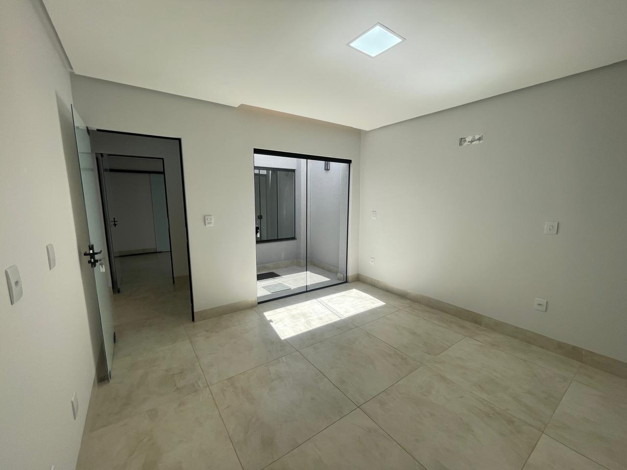 Imagem Casa com 3 Quartos à Venda, 148 m²em Jardim América - Goiânia