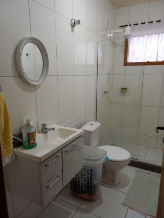 Imagem Casa de Condomínio com 2 Quartos à Venda, 80 m² em Albuquerque - Teresópolis