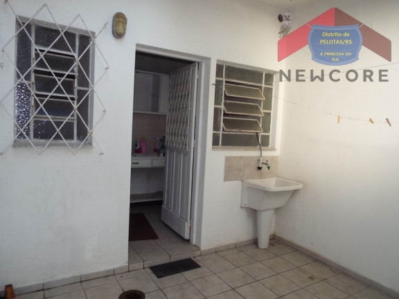 Imagem Apartamento com 3 Quartos à Venda,  em Centro - Pelotas