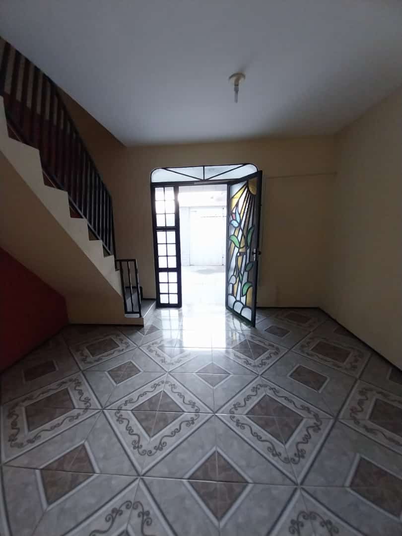 Imagem Sobrado com 3 Quartos à Venda, 125 m²em Parque Araxá - Fortaleza