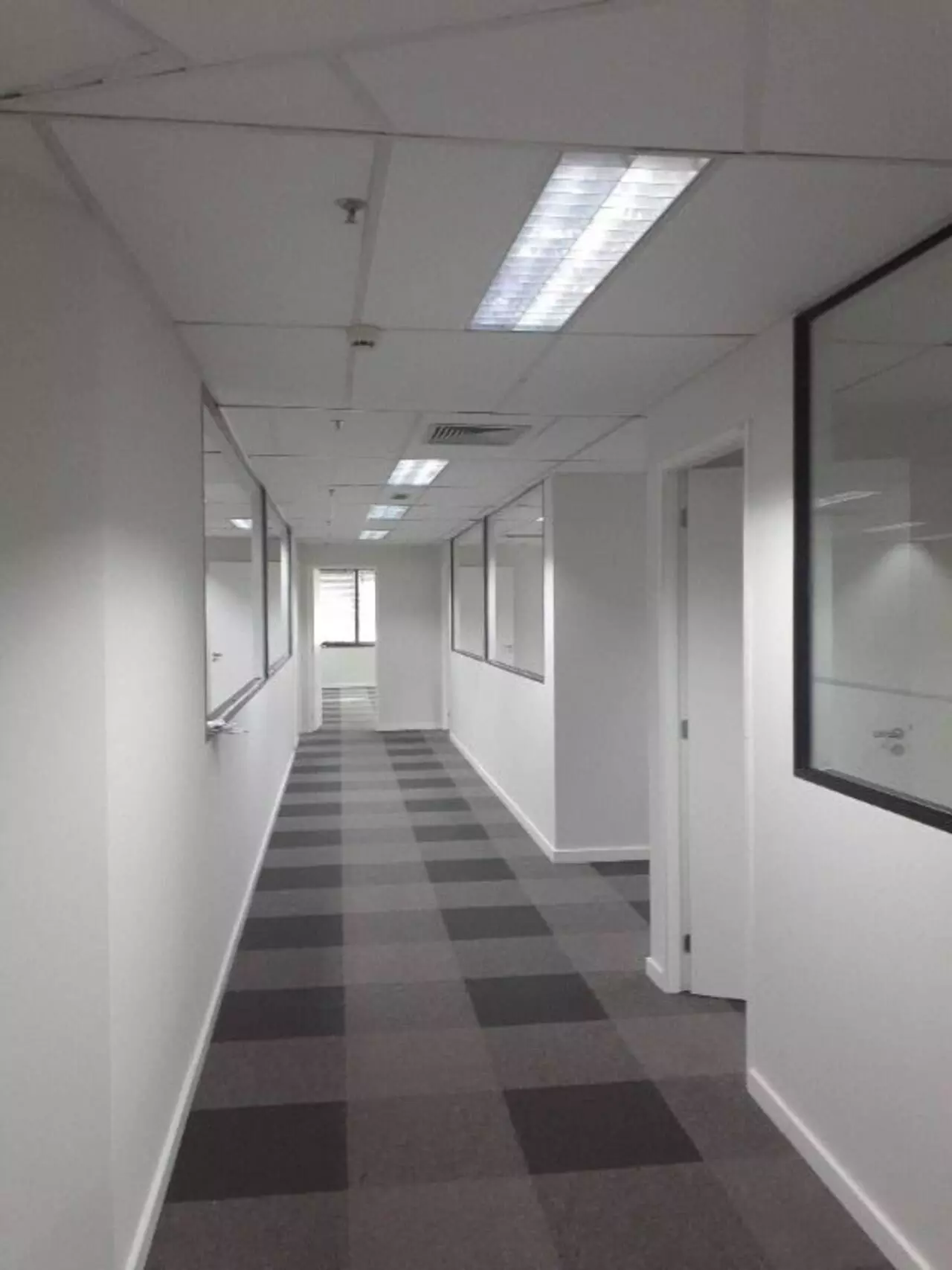 Imagem Sala Comercial à Venda ou Locação, 775 m² em Pinheiros - São Paulo