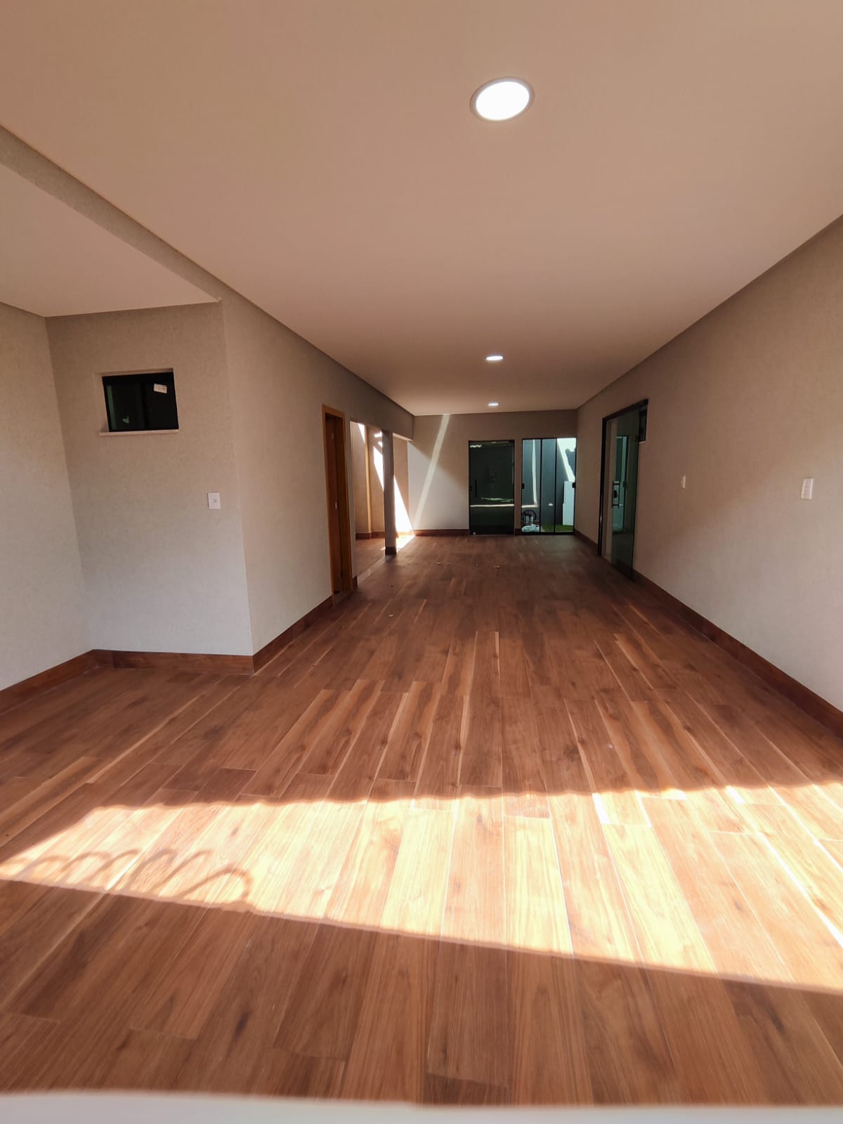 Imagem Casa com 3 Quartos à Venda, 245 m²em Vila Concórdia - Goiânia