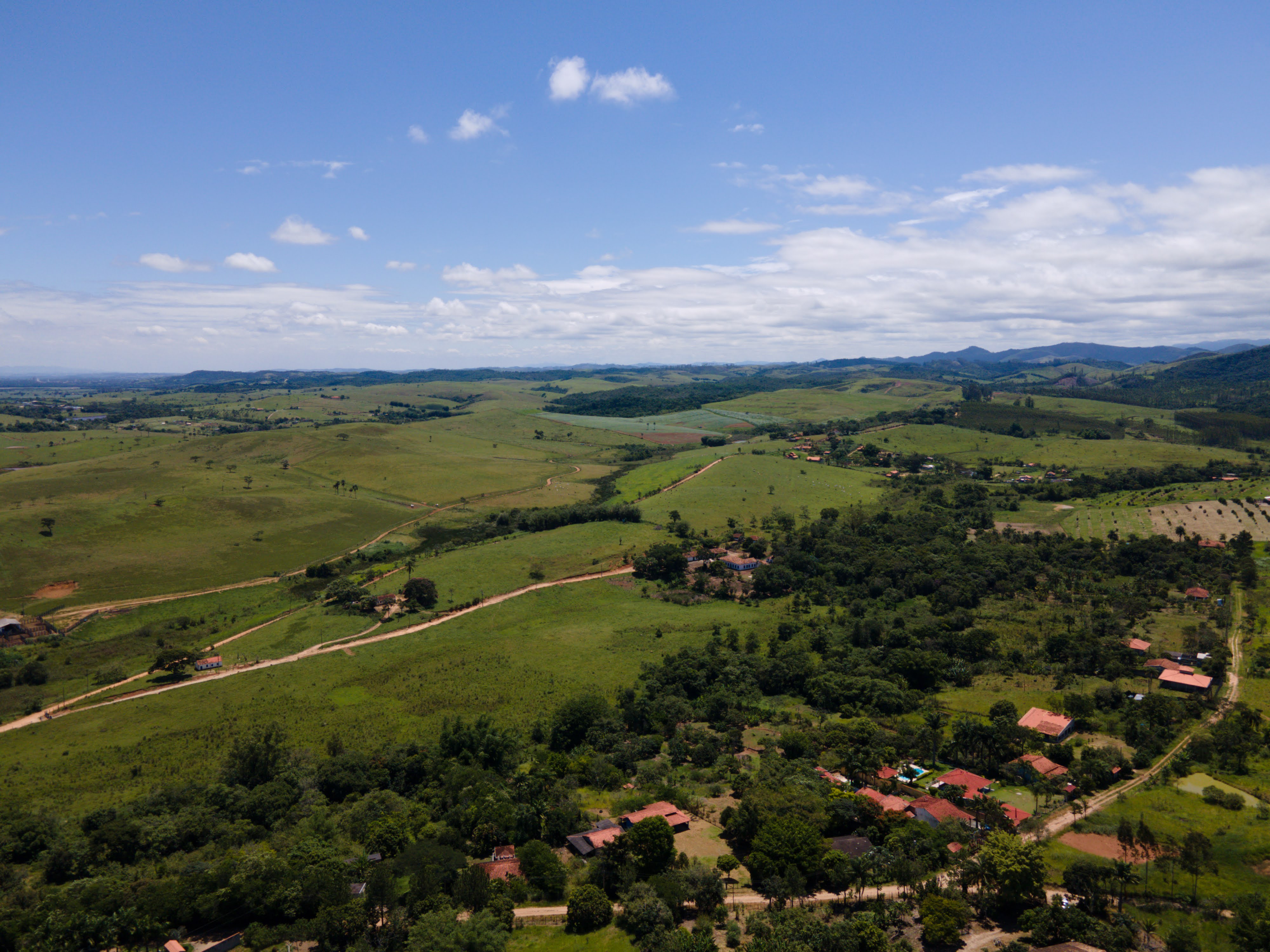Imagem Chácara com 3 Quartos à Venda, 24.000 m² em Chácara Marambaia - Caçapava Imagem Chácara com 3 Quartos à Venda, 24.000 m² em Chácara Marambaia - Caçapava