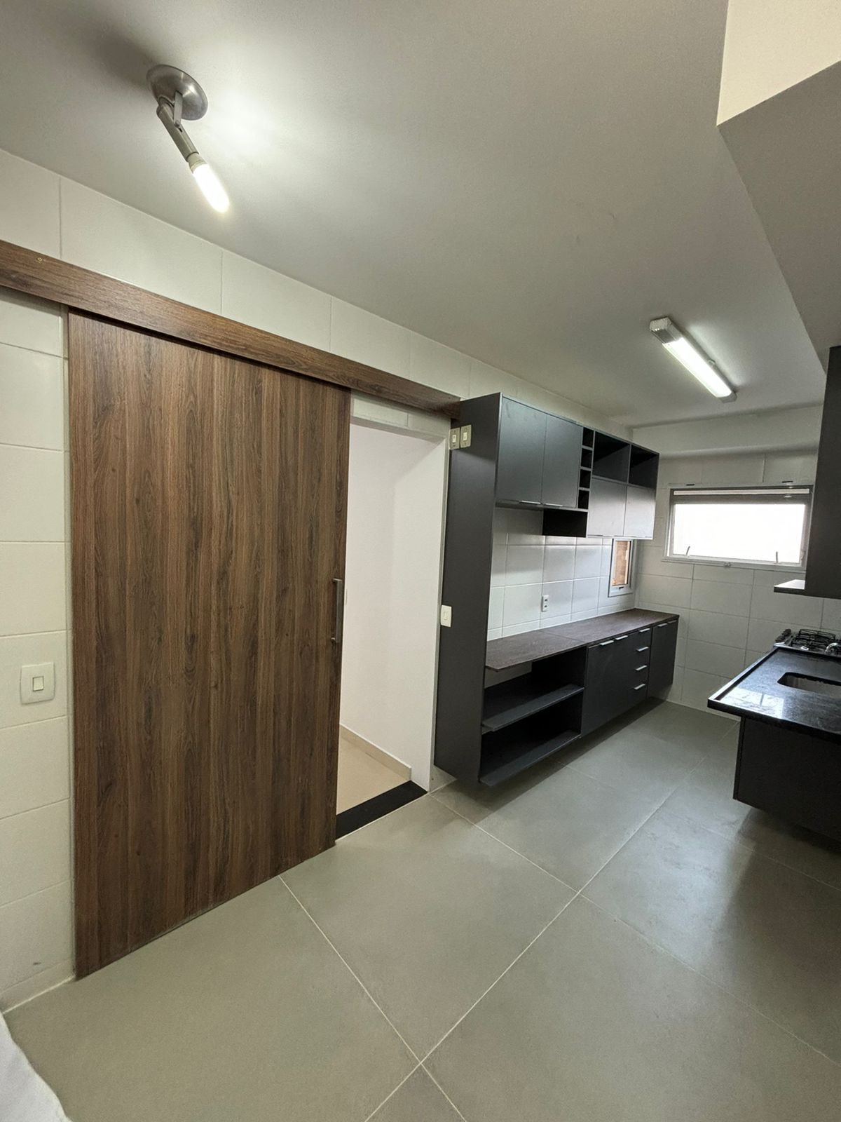 Apartamento com 3 Quartos à Venda ou Locação, 107 m²em Dezoito do Forte Empresarial/Alphaville. - Barueri