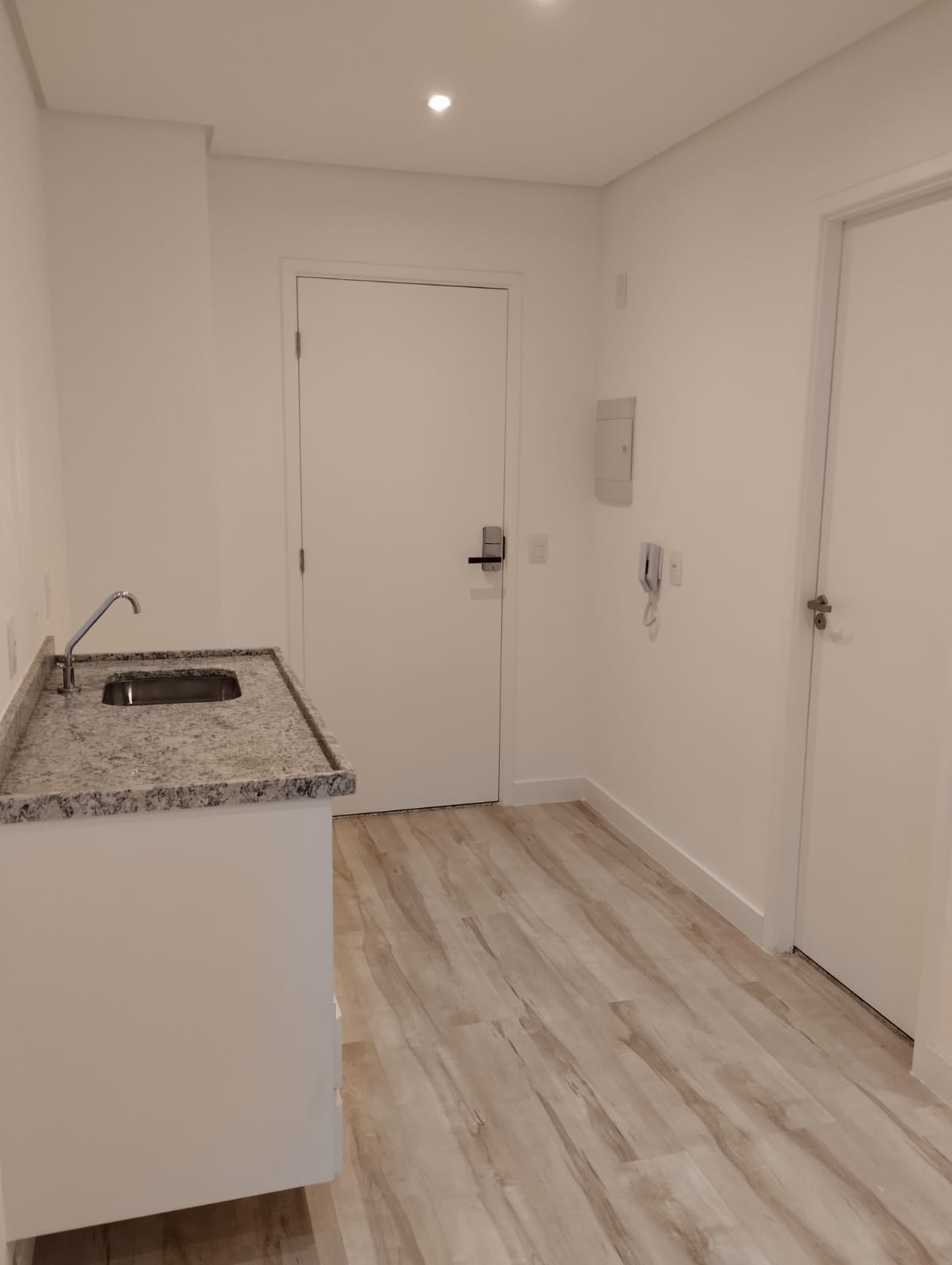 Imagem Apartamento com 1 Quarto para Alugar, 21 m² em República - São Paulo Imagem Apartamento com 1 Quarto para Alugar, 21 m² em República - São Paulo