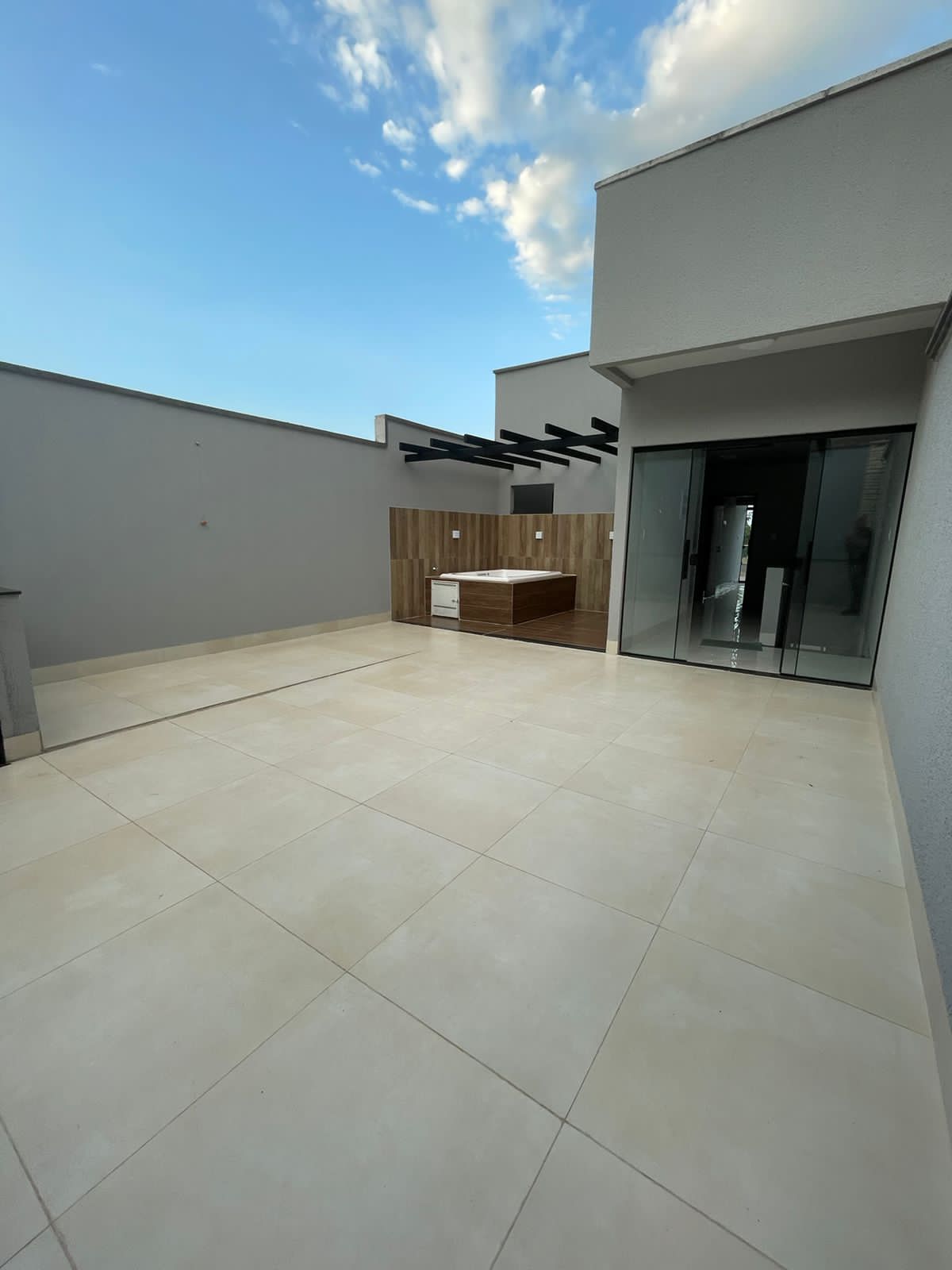 Imagem Casa com 3 Quartos à Venda, 180 m²em Residencial Hugo de Moraes - Goiânia