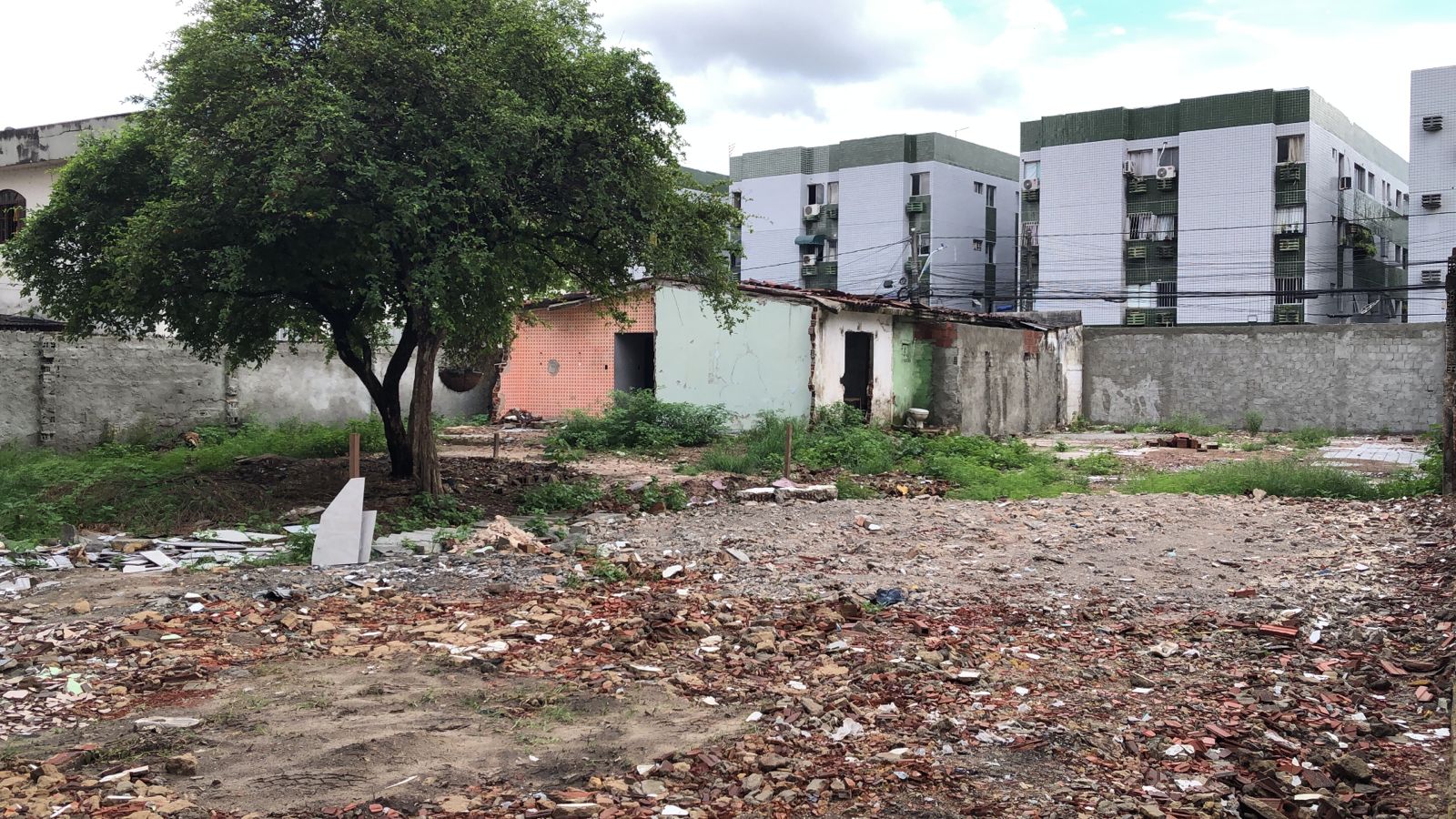 Imagem Terreno à Venda, 1 m²em Várzea - Recife