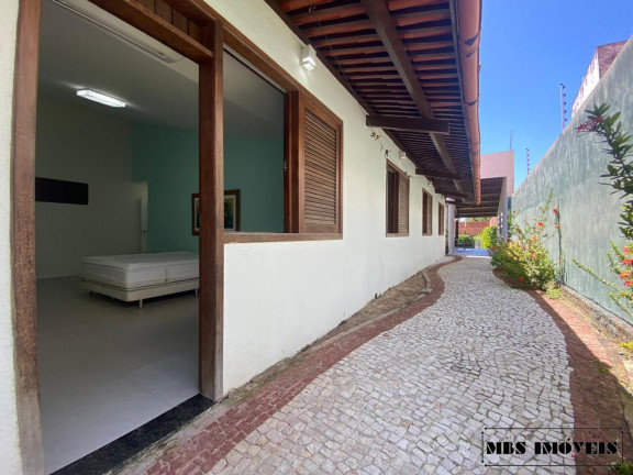 Imagem Casa com 9 Quartos à Venda, 500 m² em Praia do Presídio - Aquiraz Imagem Casa com 9 Quartos à Venda, 500 m² em Praia do Presídio - Aquiraz
