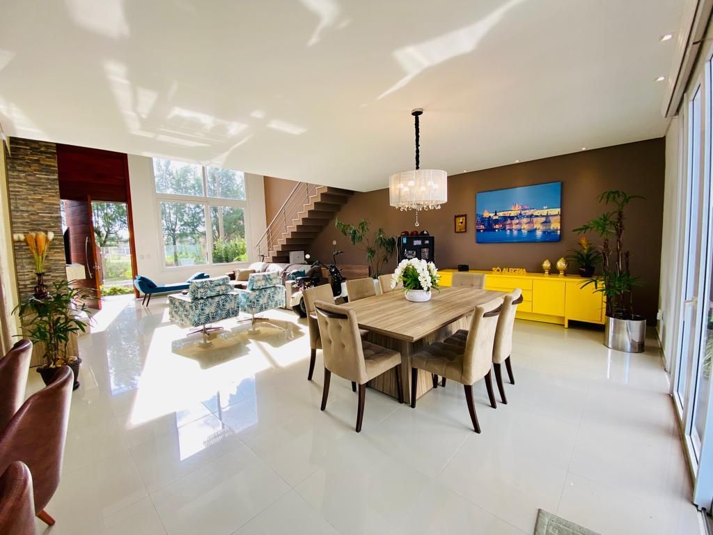 Imagem Sobrado com 3 Quartos à Venda, 360 m²em Atlântida Sul - Osório
