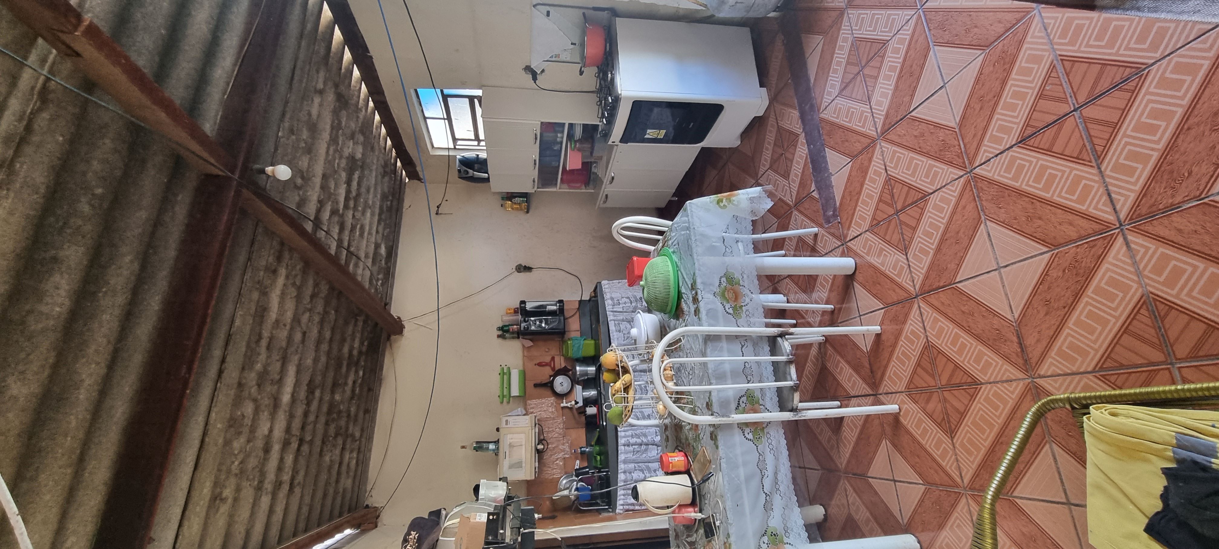 Imagem Casa com 2 Quartos à Venda, 130 m²em Jardim Guanabara III - Goiânia