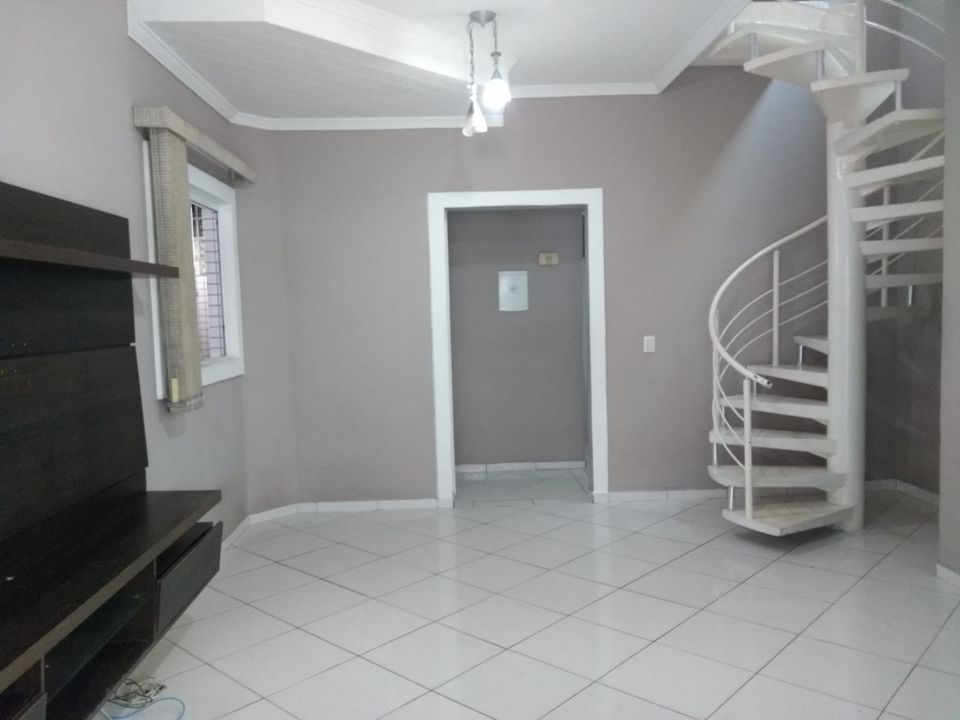 Casa com 2 Quartos à Venda ou Locação, 120 m²em Vila Santo Antônio - Guarujá