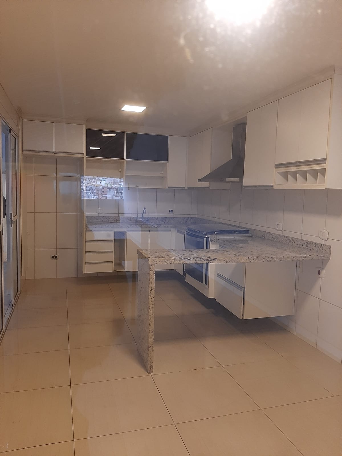 Imagem Casa com 3 Quartos à Venda, 250 m²em Vila Silviânia - Carapicuíba