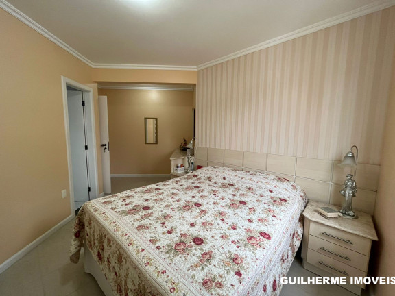 Imagem Apartamento com 3 Quartos à Venda,  em Centro - Balneário Camboriú