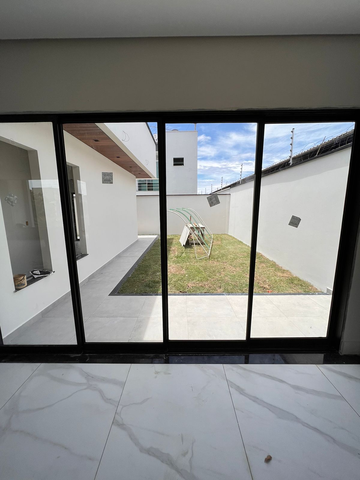 Imagem Casa de Condomínio com 3 Quartos à Venda, 225 m²em Colônia Terra Nova - Manaus