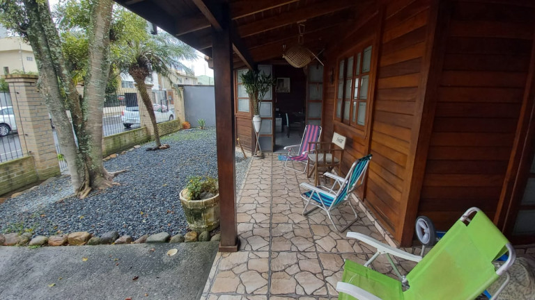 Imagem Casa com 2 Quartos à Venda, 130 m² em Centro - Balneário Camboriú