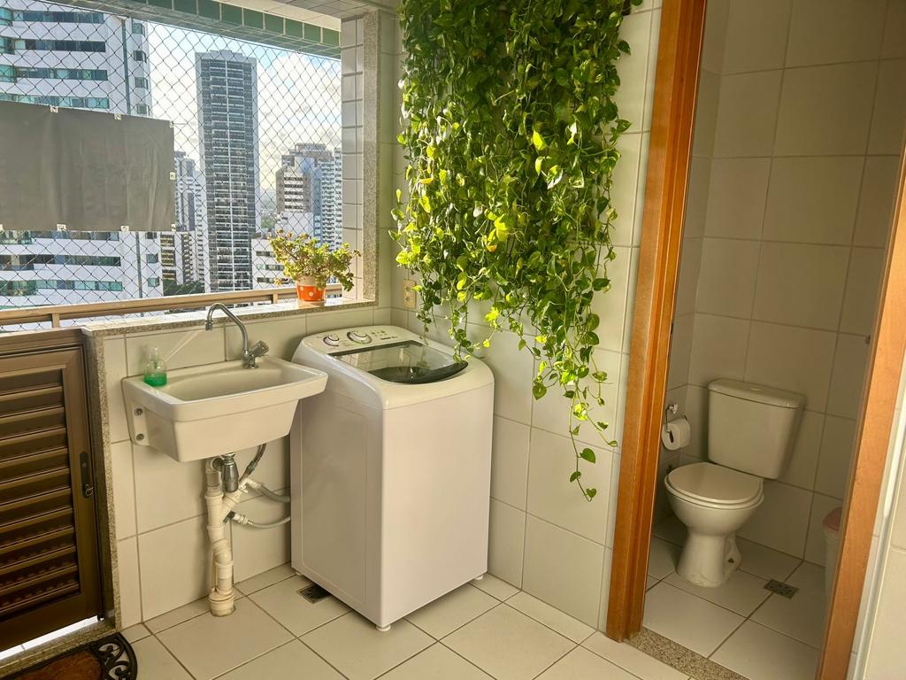 Imagem Apartamento com 4 Quartos à Venda, 135 m²em Boa Viagem - Recife