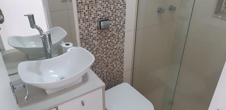 Imagem Apartamento com 2 Quartos à Venda, 92 m²em Lagoa - Rio de Janeiro Imagem Apartamento com 2 Quartos à Venda, 92 m²em Lagoa - Rio de Janeiro