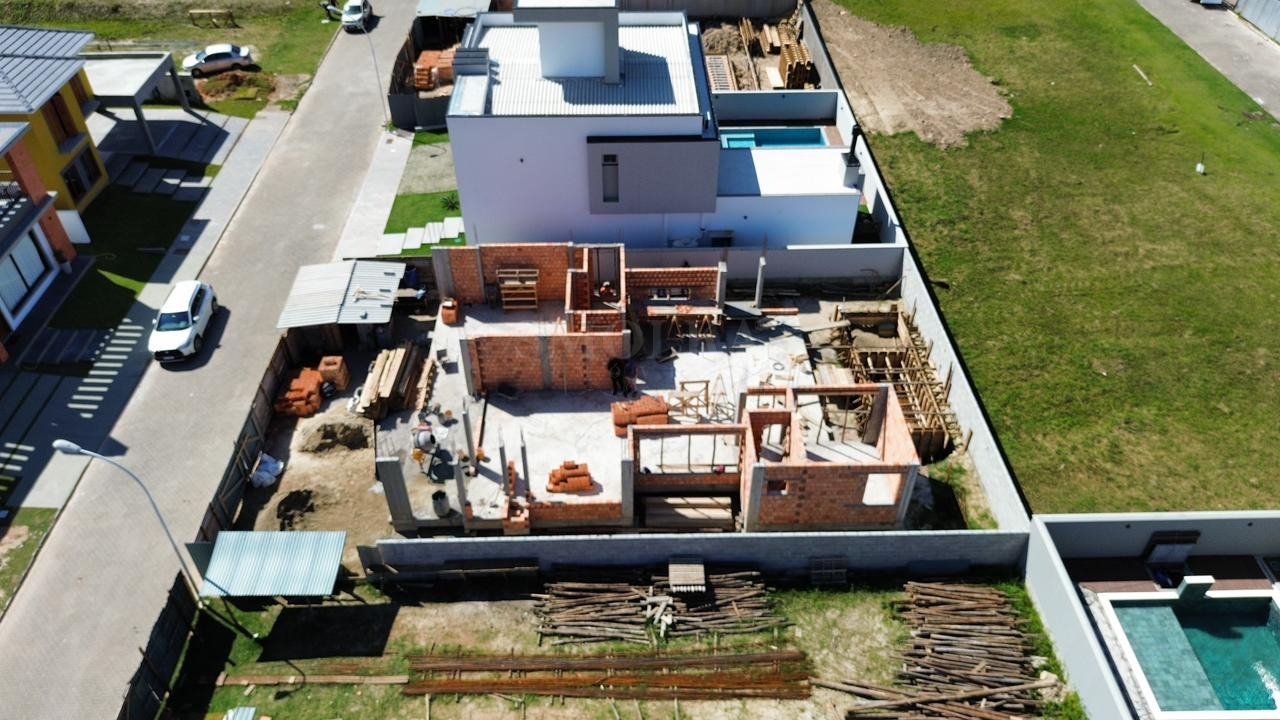 Imagem Casa de Condomínio com 4 Quartos à Venda, 350 m²em Ratones - Florianópolis