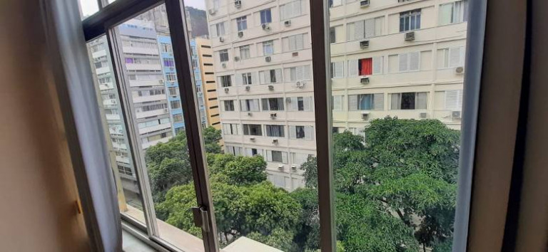 Imagem Apartamento com 2 Quartos à Venda, 100 m² em Copacabana - Rio de Janeiro