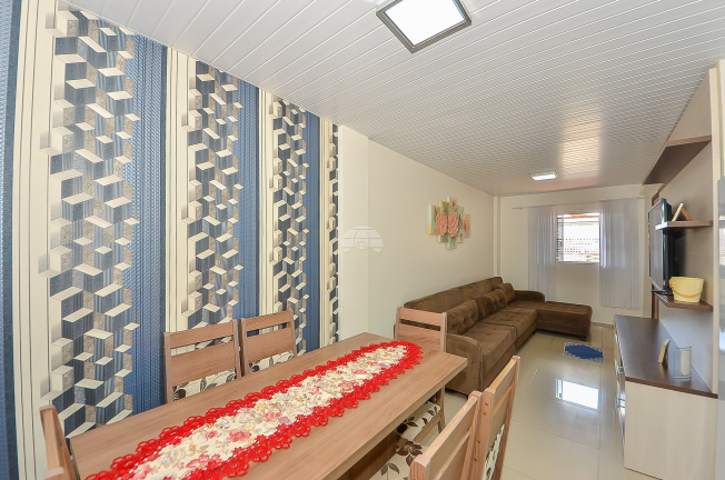 Imagem Casa com 2 Quartos à Venda, 68 m² em Ganchinho - Curitiba