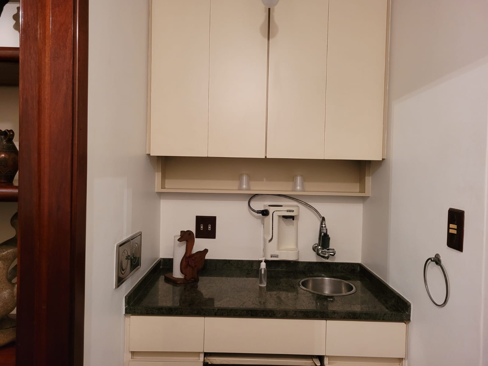 Imagem Apartamento à Venda, 42 m²em Copacabana - Rio de Janeiro Imagem Apartamento à Venda, 42 m²em Copacabana - Rio de Janeiro