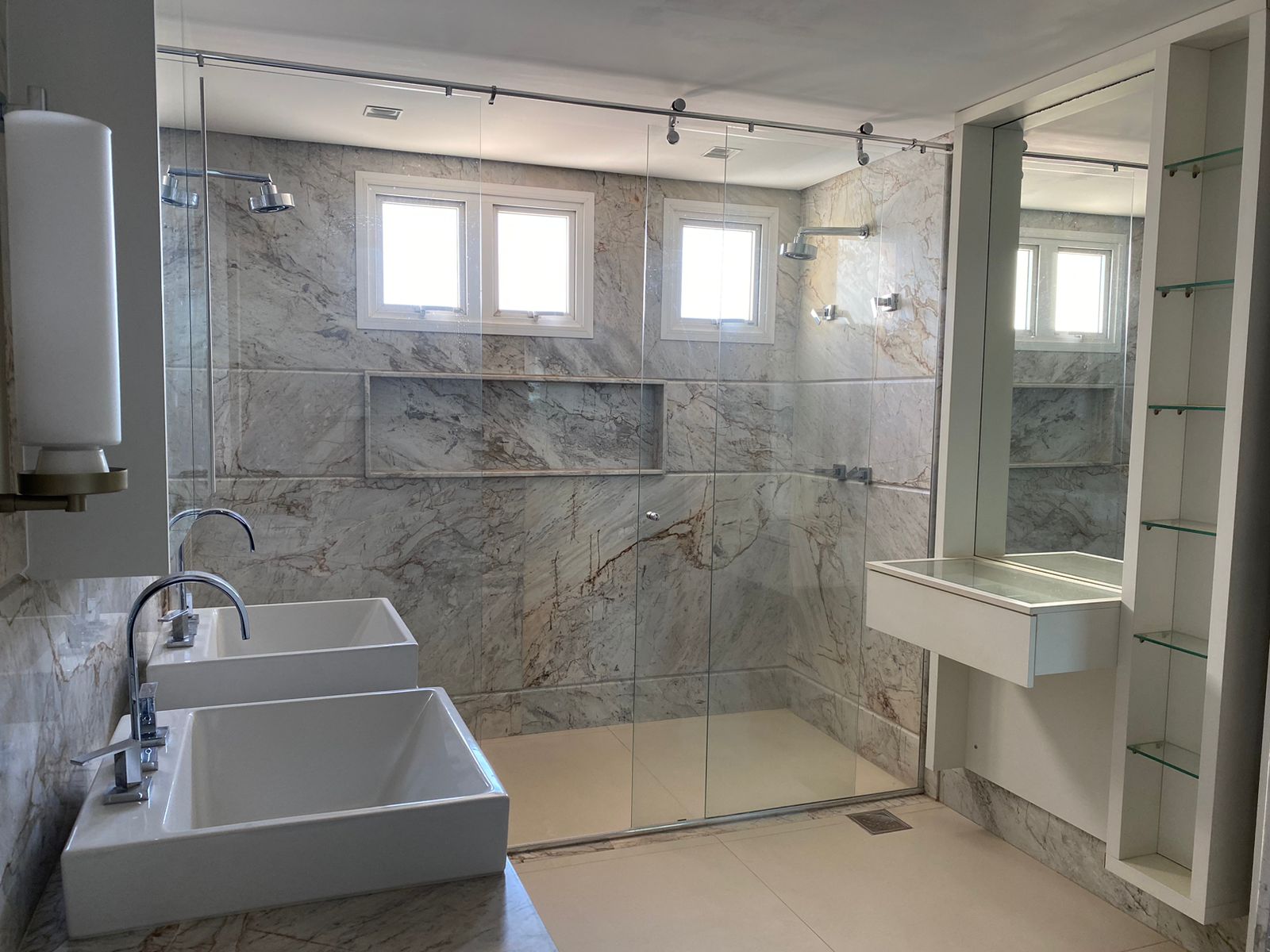 Imagem Cobertura com 4 Quartos à Venda, 291 m²em Setor Bueno - Goiânia