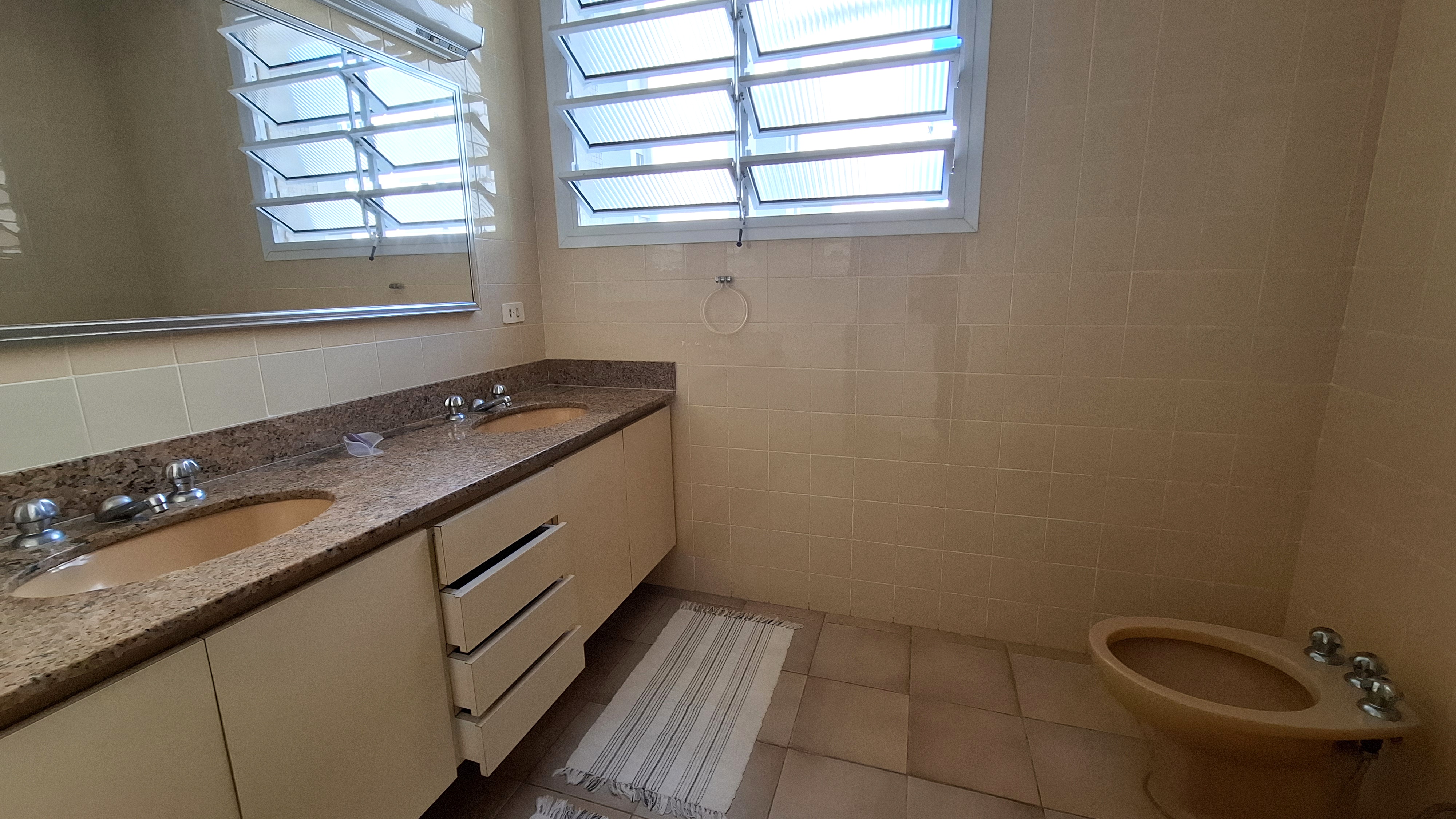 Imagem Apartamento com 3 Quartos à Venda, 162 m² em Pitangueiras - Guarujá