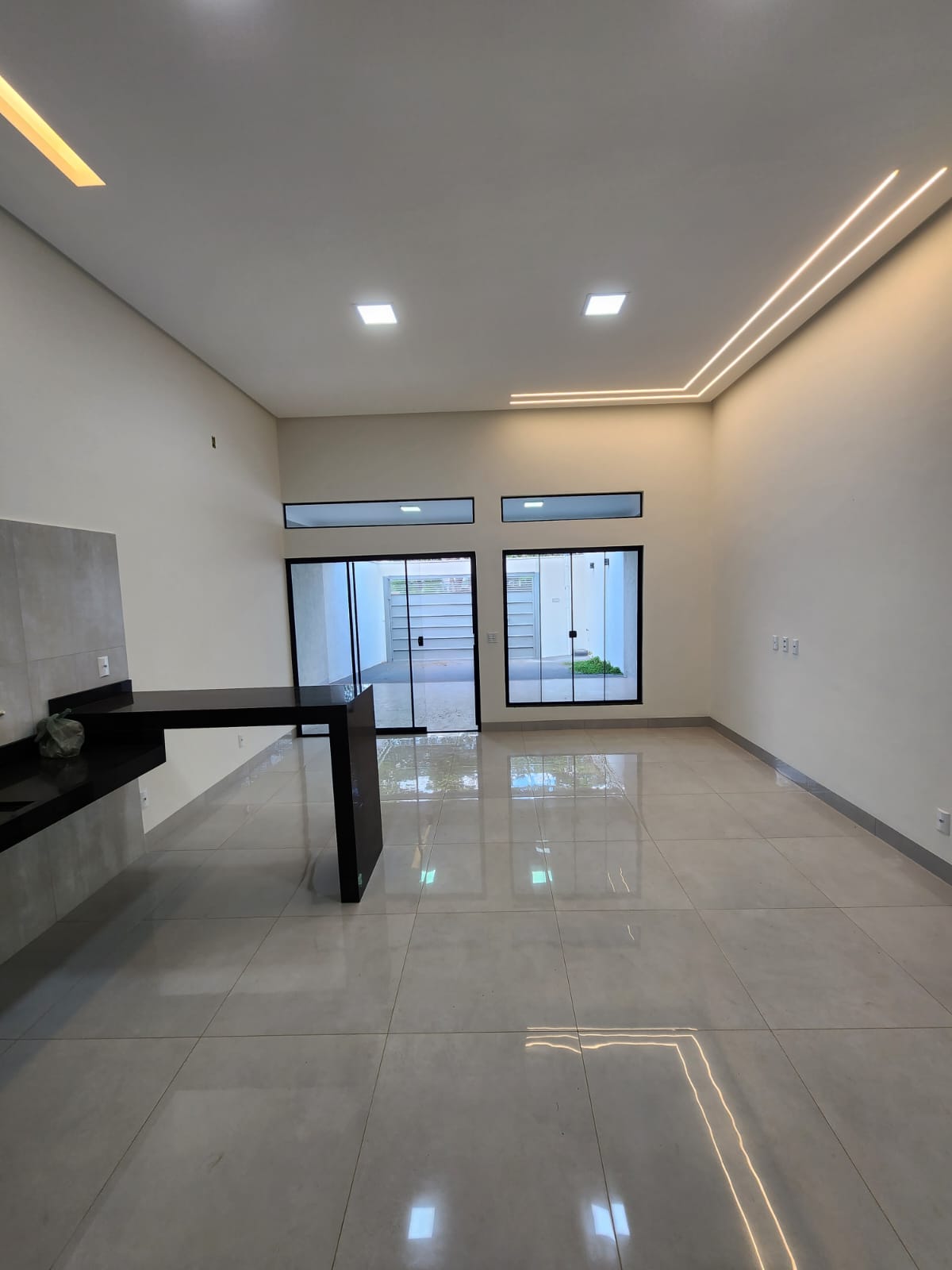 Imagem Casa com 3 Quartos à Venda, 134 m²em Jardim Presidente - Goiânia