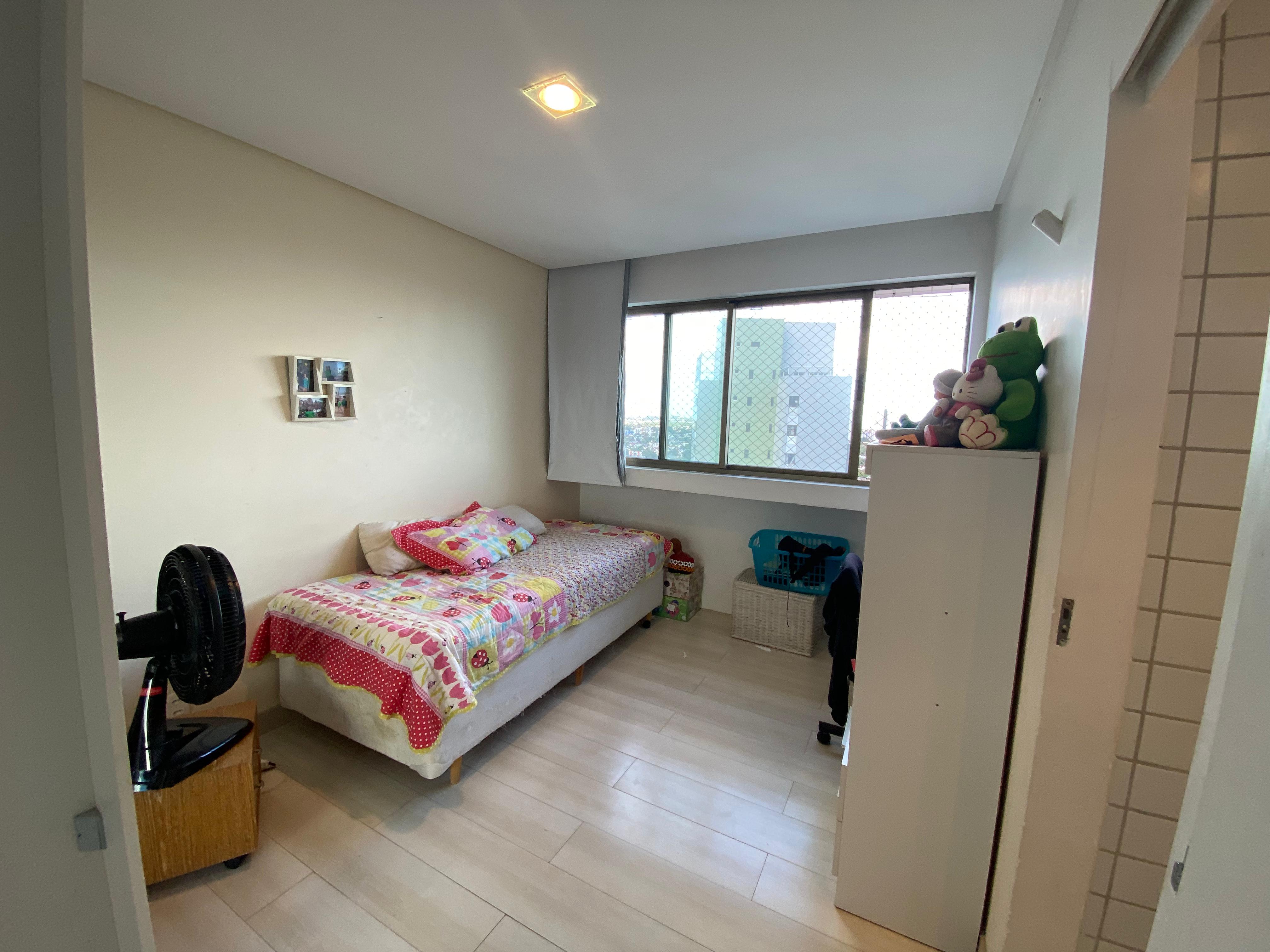 Imagem Apartamento com 4 Quartos à Venda, 165 m²em Encruzilhada - Recife