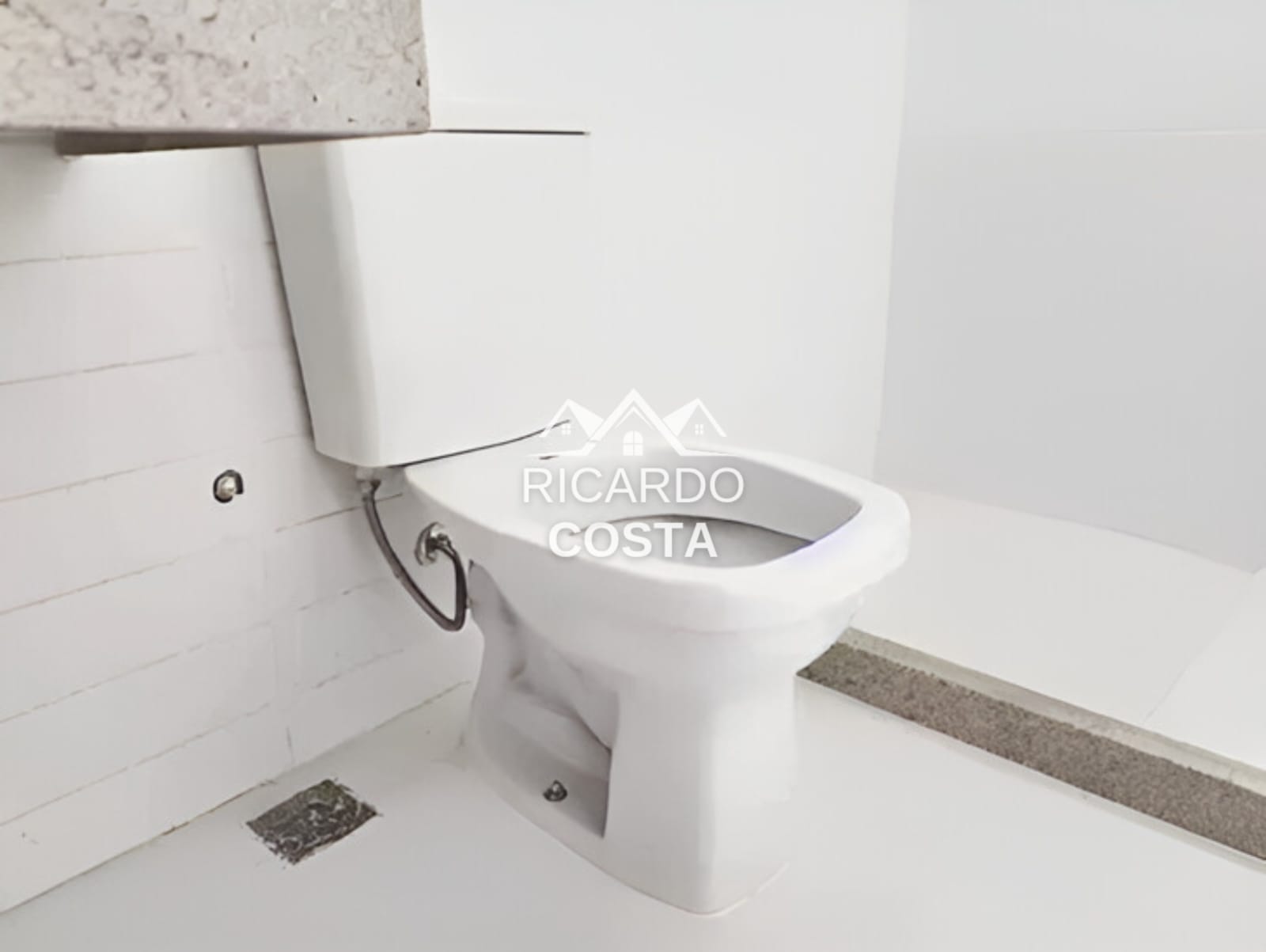 Imagem Cobertura com 2 Quartos à Venda ou Locação, 190 m² em Humaitá - Rio de Janeiro