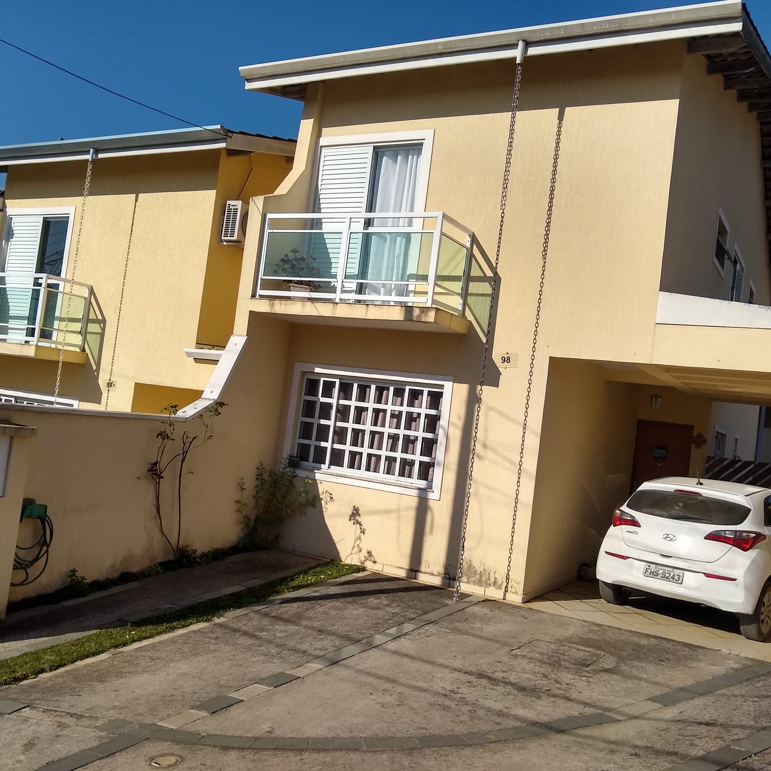 Imagem Casa de Condomínio com 3 Quartos à Venda, 119 m²em Vila Caputera - Mogi das Cruzes Imagem Casa de Condomínio com 3 Quartos à Venda, 119 m²em Vila Caputera - Mogi das Cruzes