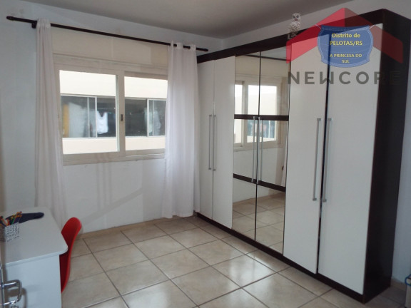 Imagem Apartamento com 3 Quartos à Venda,  em Centro - Pelotas