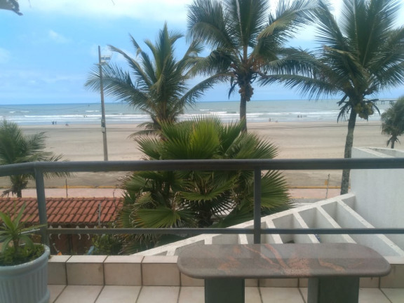 Imagem Sobrado com 4 Quartos à Venda, 417 m² em Centro - Mongaguá