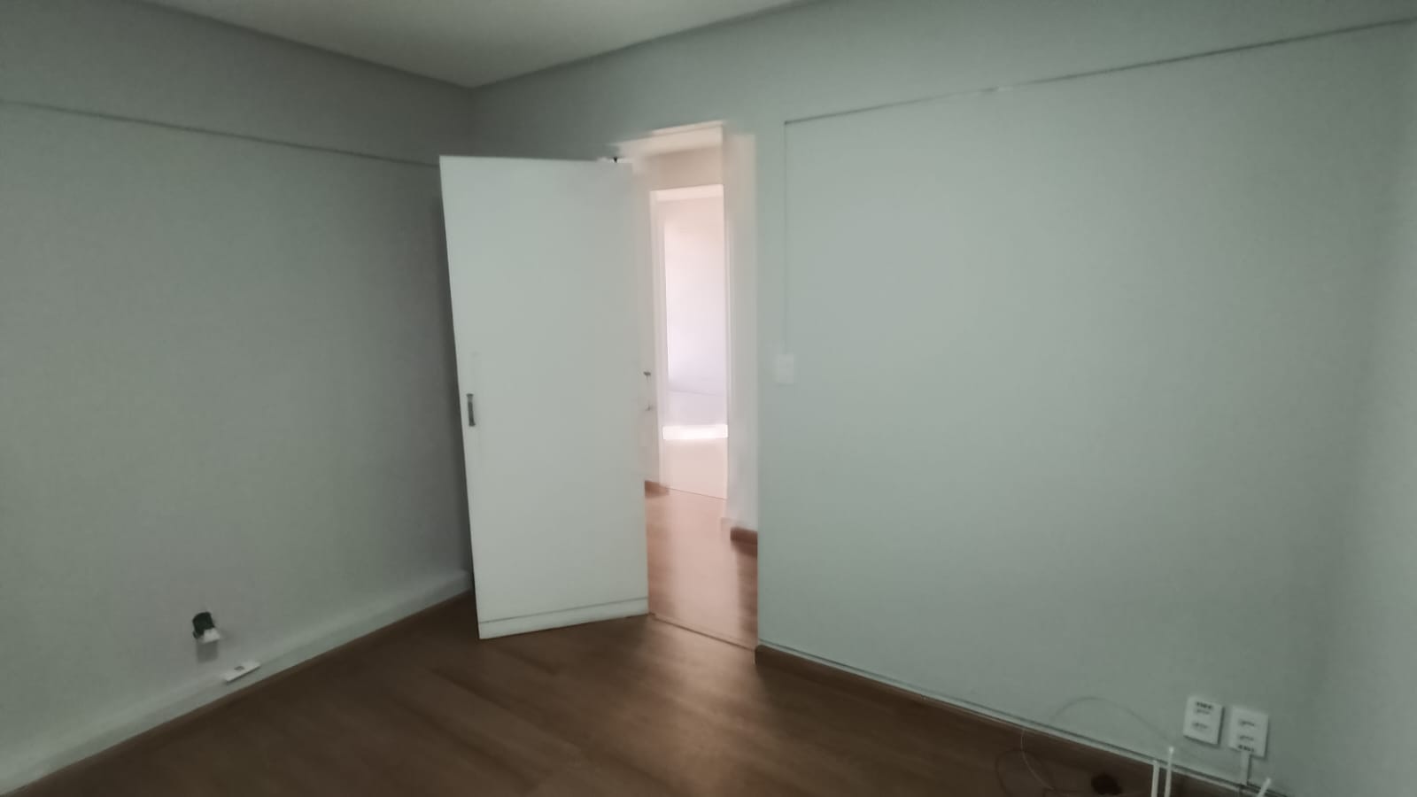 Imagem Sala Comercial à Venda ou Locação, 180 m² em Centro - Juiz de Fora