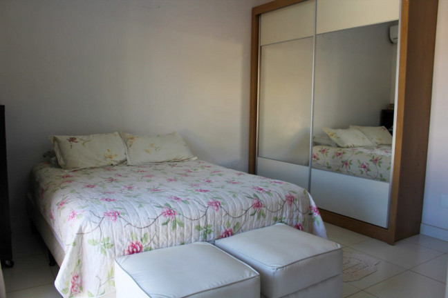 Imagem Sobrado com 3 Quartos à Venda, 155 m² em Setor Faiçalville - Goiânia