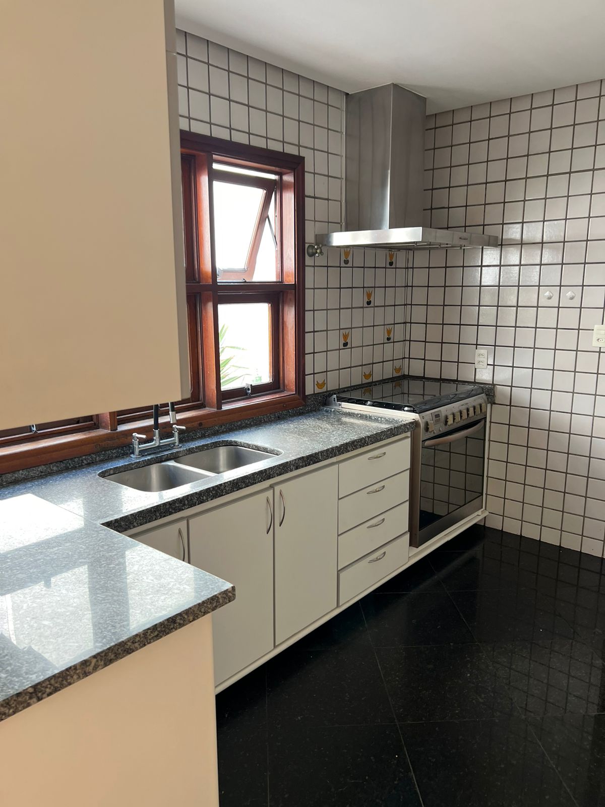 Imagem Casa de Condomínio com 4 Quartos à Venda ou Locação, 370 m²em Alphaville - Santana de Parnaíba Imagem Casa de Condomínio com 4 Quartos à Venda ou Locação, 370 m²em Alphaville - Santana de Parnaíba