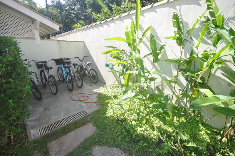 Imagem Casa de Condomínio com 2 Quartos à Venda, 67 m²em São Lourenço - Bertioga